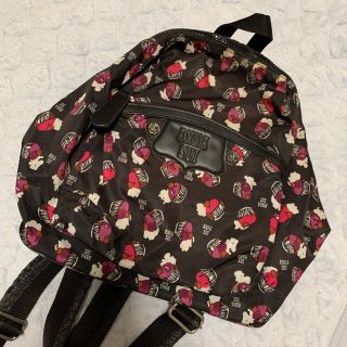 アナスイ(ANNA SUI)のアナスイ　バッグ　リュック　カップケーキ　黒(リュック/バックパック)