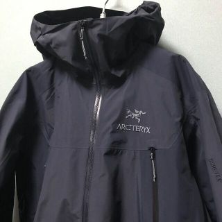 アークテリクス(ARC'TERYX)のアークテリクス　アルファSLハイブリッド　メンズS ネイビー　マウンテンパーカー(マウンテンパーカー)