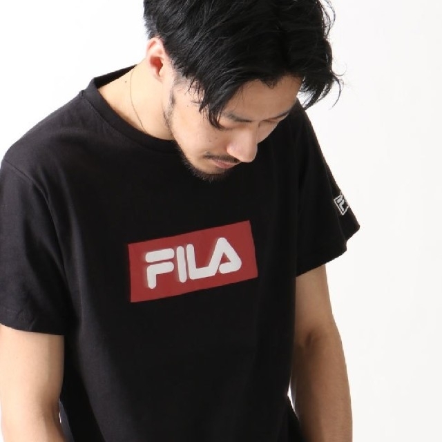 FILA(フィラ)の新品！ FILA ボックス ロゴ Tシャツ Lサイズ メンズのトップス(Tシャツ/カットソー(半袖/袖なし))の商品写真