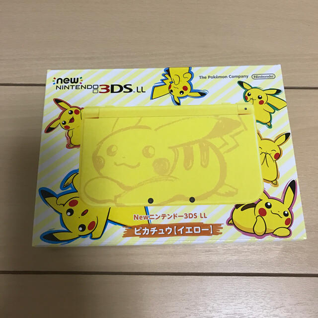 任天堂(ニンテンドウ)の新品未開封 任天堂 Newニンテンドー3DS LL ピカチュウ エンタメ/ホビーのゲームソフト/ゲーム機本体(携帯用ゲーム機本体)の商品写真