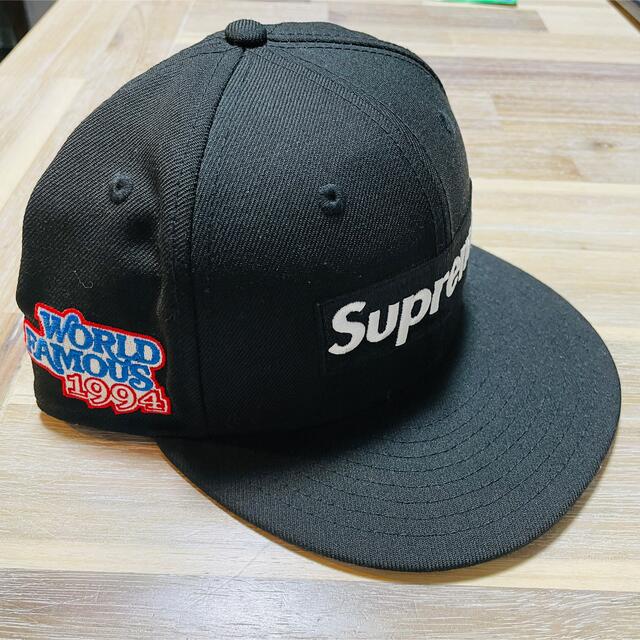 Supreme(シュプリーム)のShiiin様専用Supreme New Era 7 3/8  メンズの帽子(キャップ)の商品写真