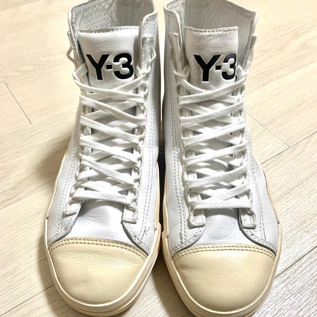 Y-3(ワイスリー)のY-3 adidas YUBEN MID ヨウジヤマモト　人気　ハイカット レディースの靴/シューズ(スニーカー)の商品写真