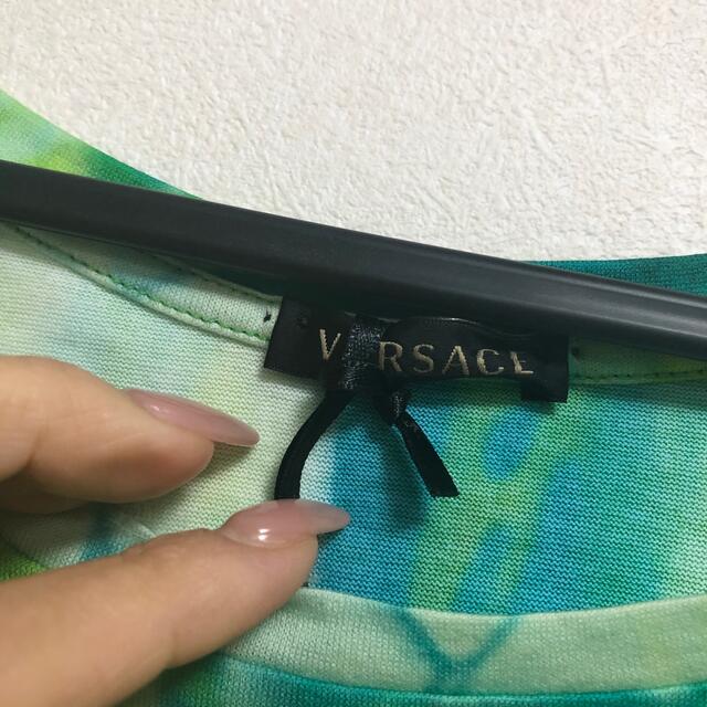 VERSACE(ヴェルサーチ)のVERSACE Tシャツ レディースのトップス(Tシャツ(半袖/袖なし))の商品写真