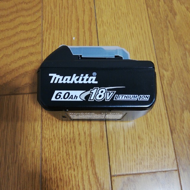 新品　マキタ純正 18V 6.0AhバッテリーBL1860Bスポーツ/アウトドア