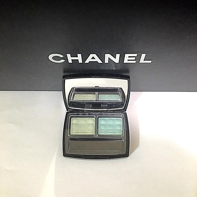 CHANEL(シャネル)の値下げしました‼︎ シャネル イレールデュオ ♯73 コスメ/美容のベースメイク/化粧品(アイシャドウ)の商品写真