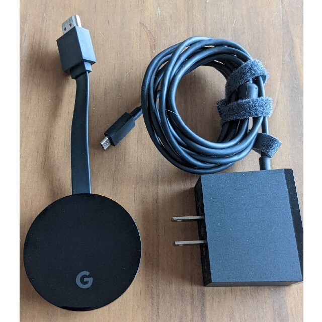 Google(グーグル)のGoogle Chromecast Ultra 4K Wi-Fi Black スマホ/家電/カメラのテレビ/映像機器(その他)の商品写真