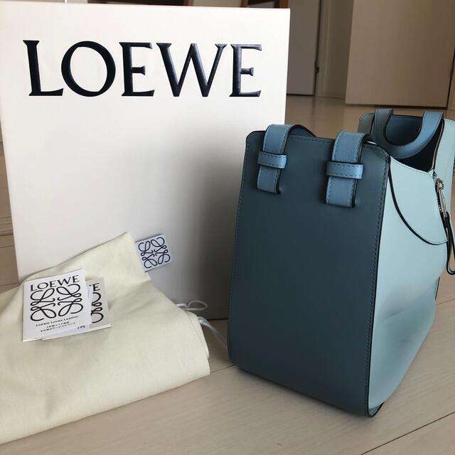 LOEWE(ロエベ)のロエベ　ハンモックバッグ　水色 レディースのバッグ(ハンドバッグ)の商品写真