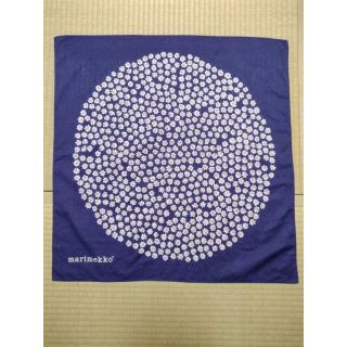 マリメッコ(marimekko)のMarimekko　マリメッコ　綿 大判 スカーフ バンダナ　Puketti(バンダナ/スカーフ)