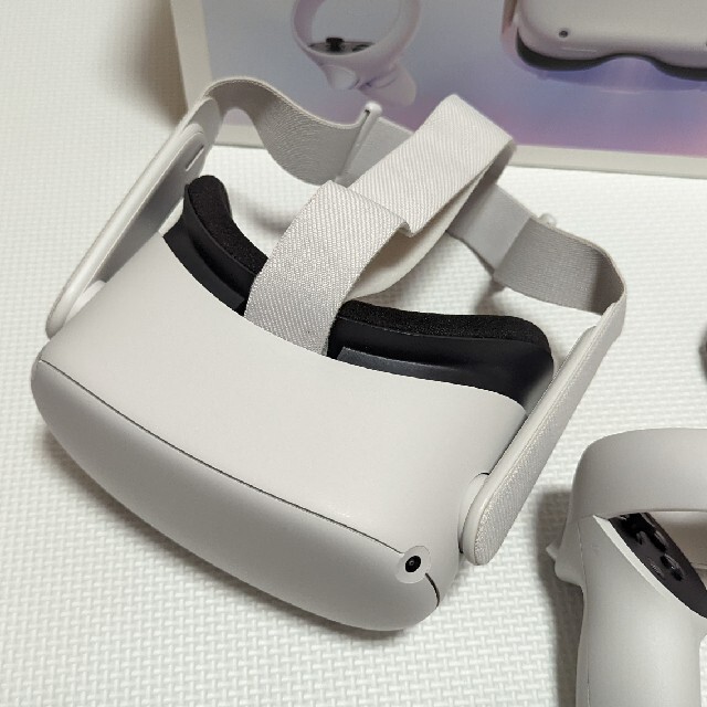 Oculus Quest 2 64GB エンタメ/ホビーのゲームソフト/ゲーム機本体(家庭用ゲーム機本体)の商品写真