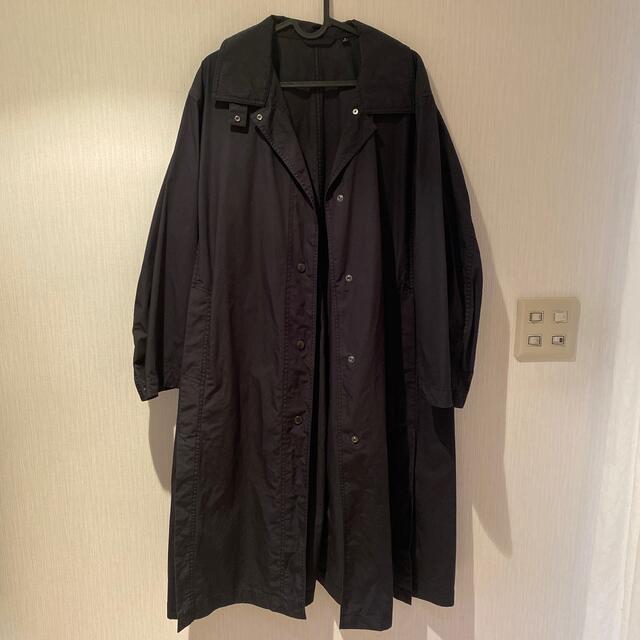UNIQLO(ユニクロ)の美品　ユニクロユー　ライトロングコート　黒　M レディースのジャケット/アウター(ロングコート)の商品写真