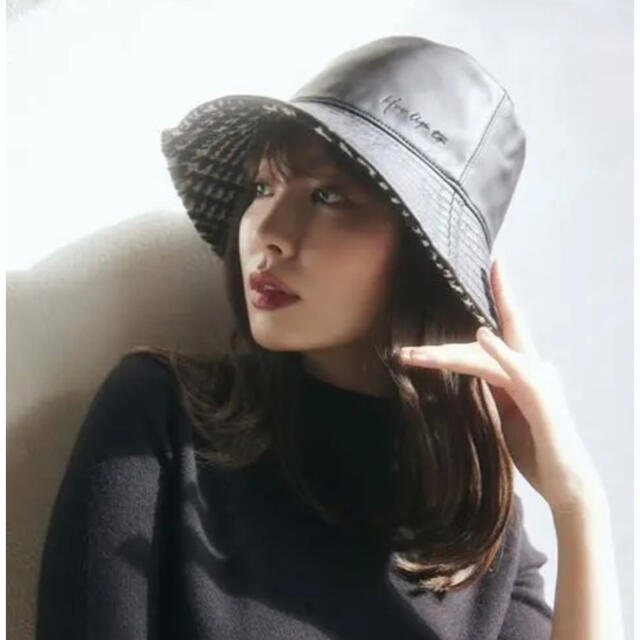 SNIDEL(スナイデル)のVegan Leather Tweed Bucket Hat herlipto レディースの帽子(ハット)の商品写真