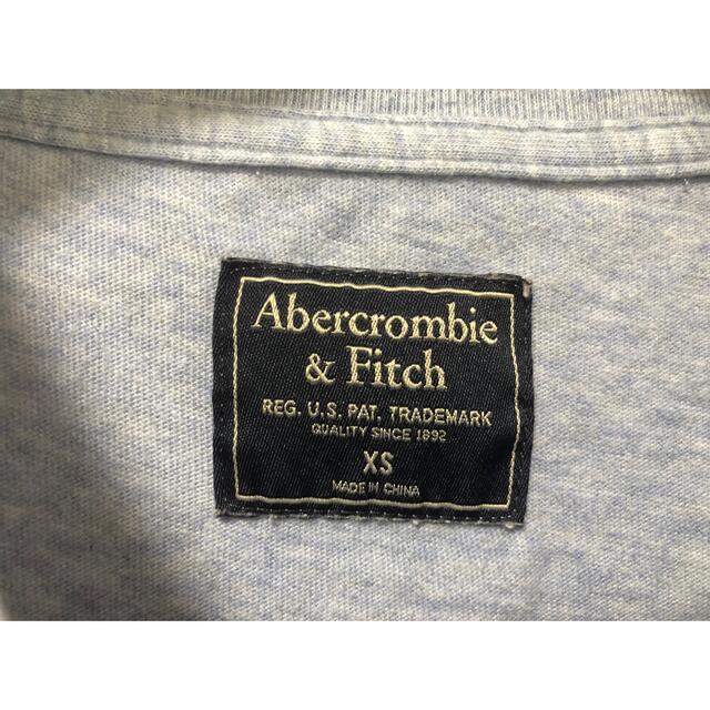 Abercrombie&Fitch(アバクロンビーアンドフィッチ)のアバクロ　Tシャツ メンズのトップス(Tシャツ/カットソー(半袖/袖なし))の商品写真