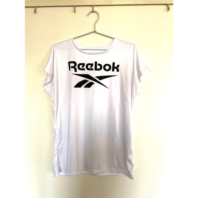 Reebok(リーボック)の★新品未使用★リーボック　Reebox 白Tシャツ　サイズLL レディースのトップス(Tシャツ(半袖/袖なし))の商品写真