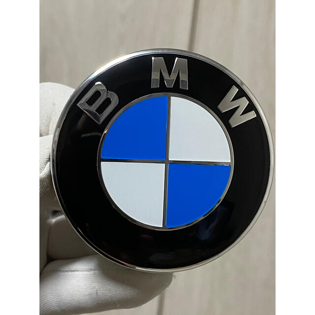 BMW(ビーエムダブリュー)の送料無料 BMWホイールキャップ68mm 自動車/バイクの自動車(車種別パーツ)の商品写真