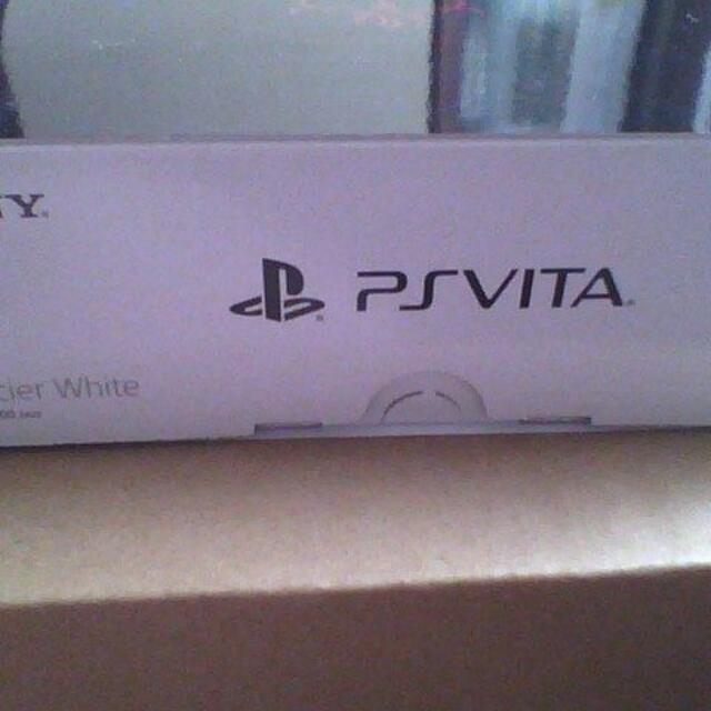 PlayStation Vita本体 Fate/EXTELLA Edition
