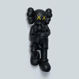 メディコムトイ(MEDICOM TOY)のkaws holiday singapore black カウズ フィギュア(フィギュア)