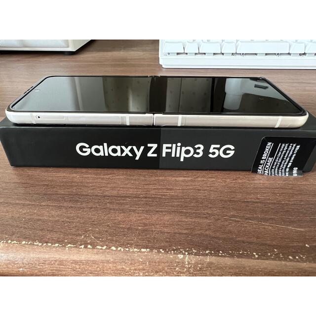 Galaxy Z Flip3 5G 256GB SM-F7110 香港・台湾版