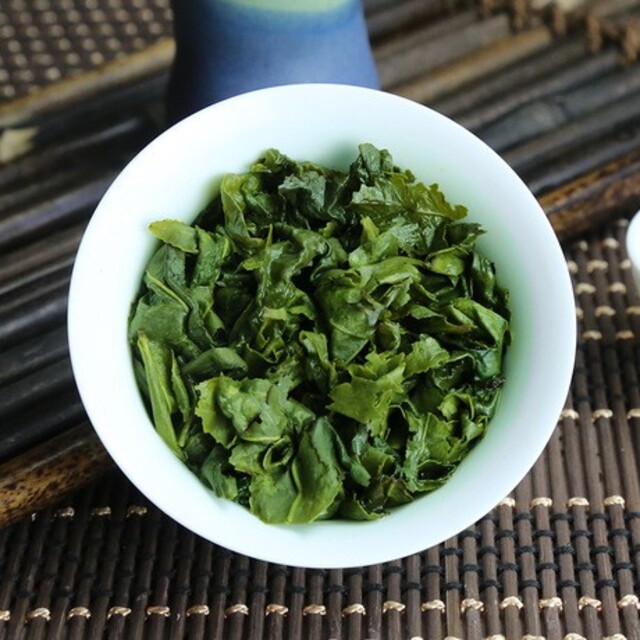 中国茶　鉄観音茶　15包　1級 食品/飲料/酒の飲料(茶)の商品写真