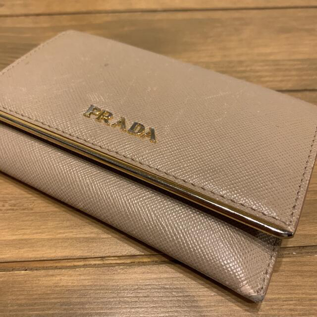 PRADA(プラダ)のPRADA プラダ　カードケース　ピンクベージュ レディースのファッション小物(財布)の商品写真