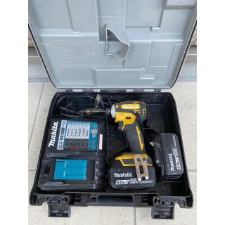 マキタ(Makita)のマキタ　インパクトドライバー18v(工具)