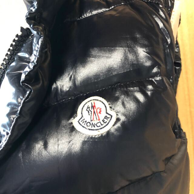 MONCLER(モンクレール)のここな様専用　MONCLER ダウンベスト　ブラック　サイズ0 レディースのジャケット/アウター(ダウンベスト)の商品写真