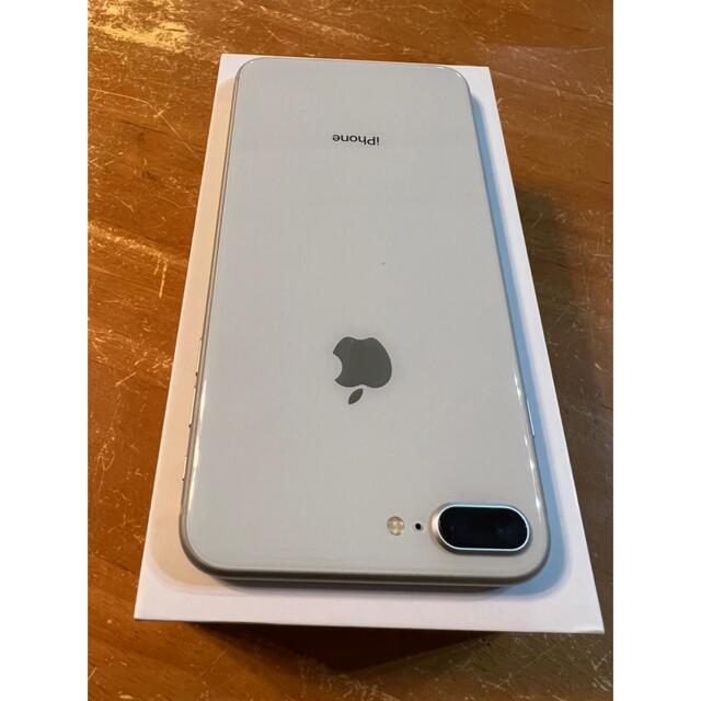 Apple(アップル)の美品docomo Apple iPhone8 Plus  256GB スマホ/家電/カメラのスマートフォン/携帯電話(スマートフォン本体)の商品写真