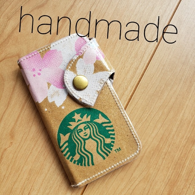 Starbucks Coffee(スターバックスコーヒー)の訳有品）ハンドメイド 紙袋リメイク キーケース スターバックス桜 スタバ レディースのファッション小物(キーケース)の商品写真