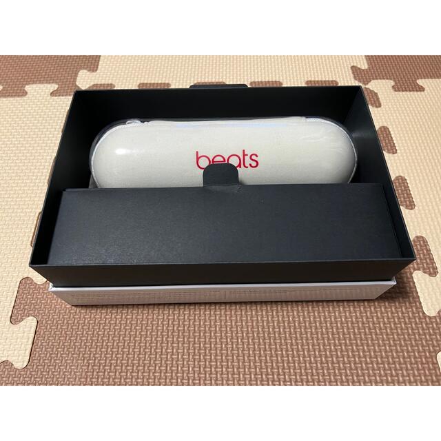 Beats by Dr Dre(ビーツバイドクタードレ)のbeatspill シルバー スマホ/家電/カメラのオーディオ機器(スピーカー)の商品写真