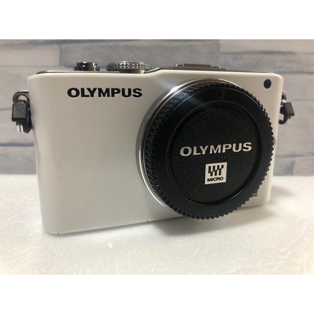 OLYMPUS(オリンパス)のバッテリー付❤️OLYMPUS E-PL3 スマホ/家電/カメラのカメラ(ミラーレス一眼)の商品写真