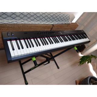 ローランド(Roland)の【minmiさん専用】RD-88 Digital Piano Roland (キーボード/シンセサイザー)