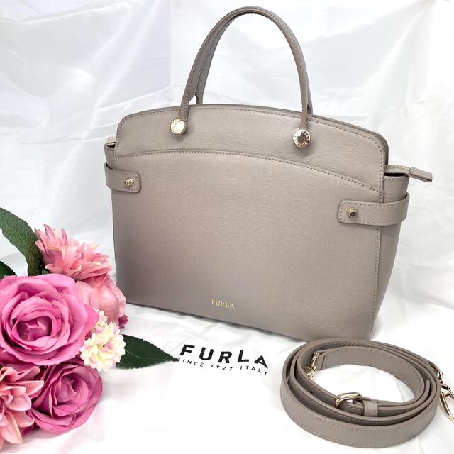 Furla(フルラ)の【美品】フルラ　FURLA アガタ　2way ショルダーバッグ　グレージュ レディースのバッグ(ショルダーバッグ)の商品写真