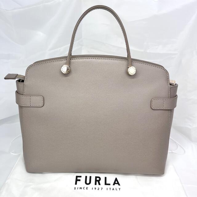 Furla(フルラ)の【美品】フルラ　FURLA アガタ　2way ショルダーバッグ　グレージュ レディースのバッグ(ショルダーバッグ)の商品写真