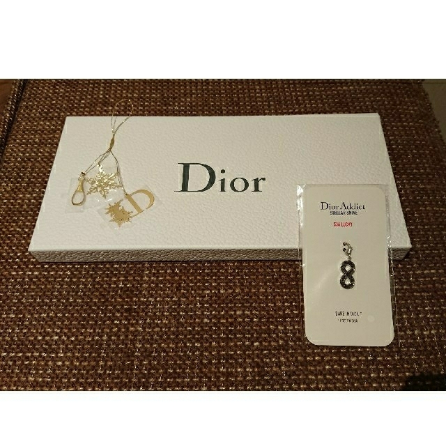 Christian Dior(クリスチャンディオール)のChristian Dior☆ノベルティ☆チャーム☆オーナメント ハンドメイドのインテリア/家具(インテリア雑貨)の商品写真
