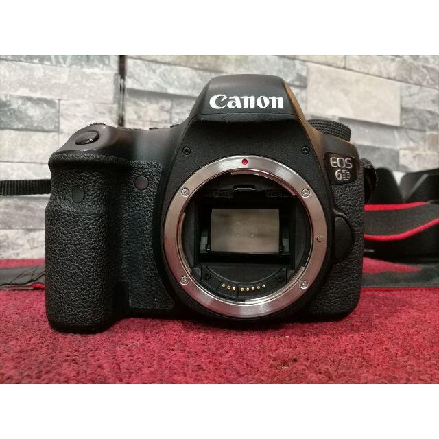 Canon EOS 60D  デジタル一眼　カメラ　箱、付属品あり