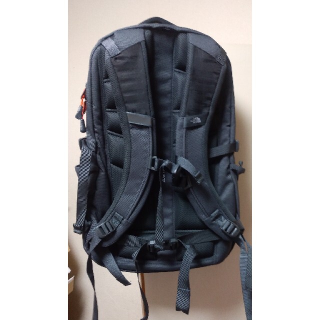 THE NORTH FACE(ザノースフェイス)の新品 THE NORTH FACE リュック バック パック デイ バッグ 黒 メンズのバッグ(バッグパック/リュック)の商品写真