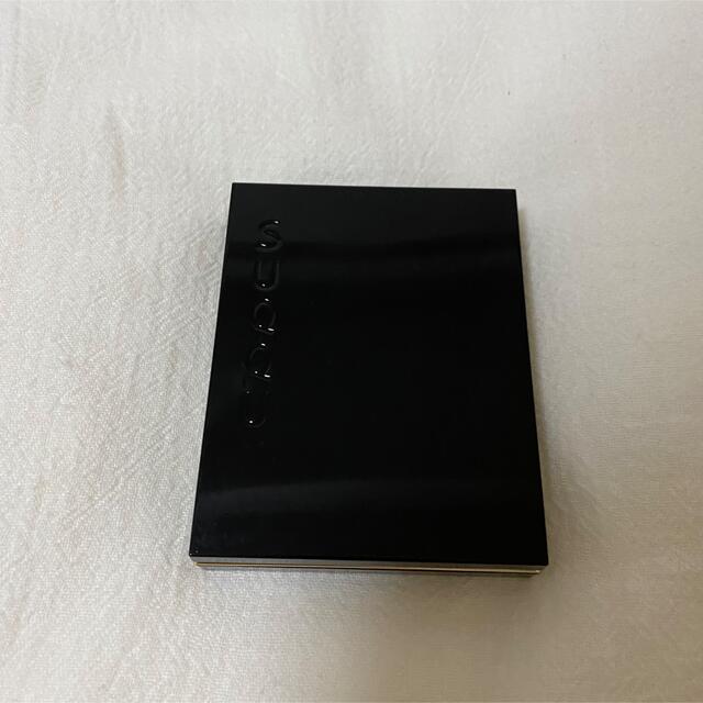 SUQQU シグニチャーカラーアイズ #03 光暮 2