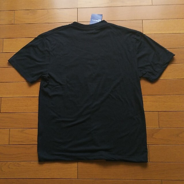 新品！ カモフラ ロゴ Tシャツ メンズのトップス(Tシャツ/カットソー(半袖/袖なし))の商品写真