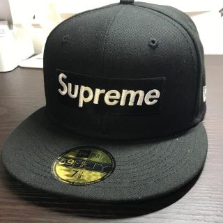 supreme ニューエラー　黒　シール付き