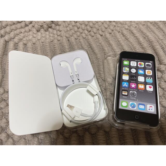 Apple(アップル)のAPPLE iPod touch 32GB2015 MKJ02J/A H スマホ/家電/カメラのオーディオ機器(ポータブルプレーヤー)の商品写真