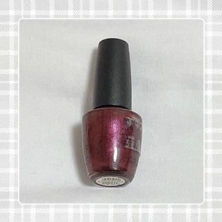 オーピーアイ(OPI)の未使用品OPIネイルラッカー　プラムパール色　秋冬　暖色系　濃色(マニキュア)