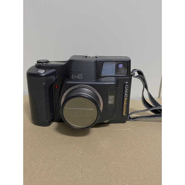 富士フイルム(フジフイルム)の美品 FUJI FILM GA645PRO (300ショット) スマホ/家電/カメラのカメラ(フィルムカメラ)の商品写真