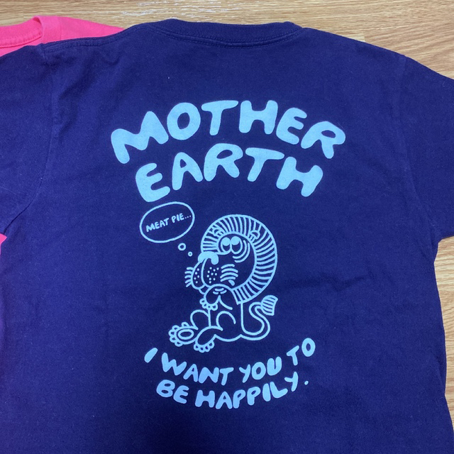 Design Tshirts Store graniph(グラニフ)の紫色　XSサイズ　グラニフ　Tシャツ メンズのトップス(Tシャツ/カットソー(半袖/袖なし))の商品写真