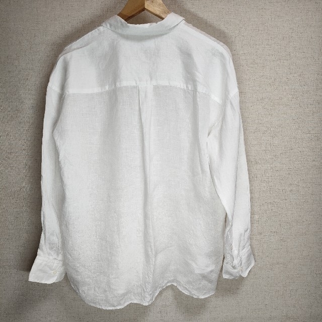 UNIQLO(ユニクロ)のユニクロ　シャツ　白　サイズXL レディースのトップス(シャツ/ブラウス(長袖/七分))の商品写真