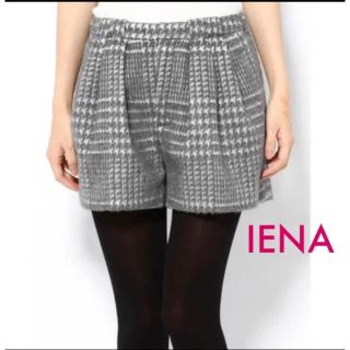 イエナ(IENA)の《美品》 IENA 千鳥柄風 ショートパンツ(ショートパンツ)