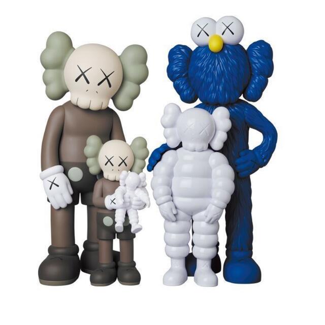 #1 KAWS FAMILY BROWN/BLUE/WHITE メディコムトイMEDICOMTOYの