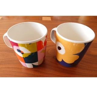 マリメッコ(marimekko)のmarimekko ﾏｸﾞｶｯﾌﾟ2種類 (廃盤品)(グラス/カップ)