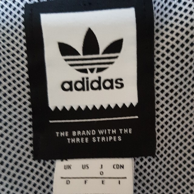 adidasオリジナルス　スタンダード20ジャケット