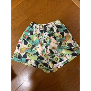 ムルーア(MURUA)のフルーツ柄ショートパンツ(ショートパンツ)