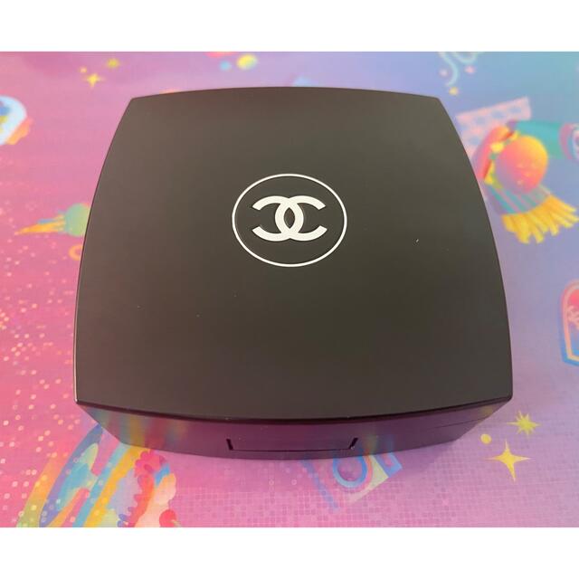 CHANEL クッションファンデ　ファンデーション