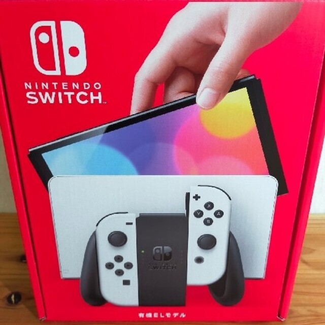 新品未使用 ニンテンドースイッチ　有機ELモデル（ホワイト）